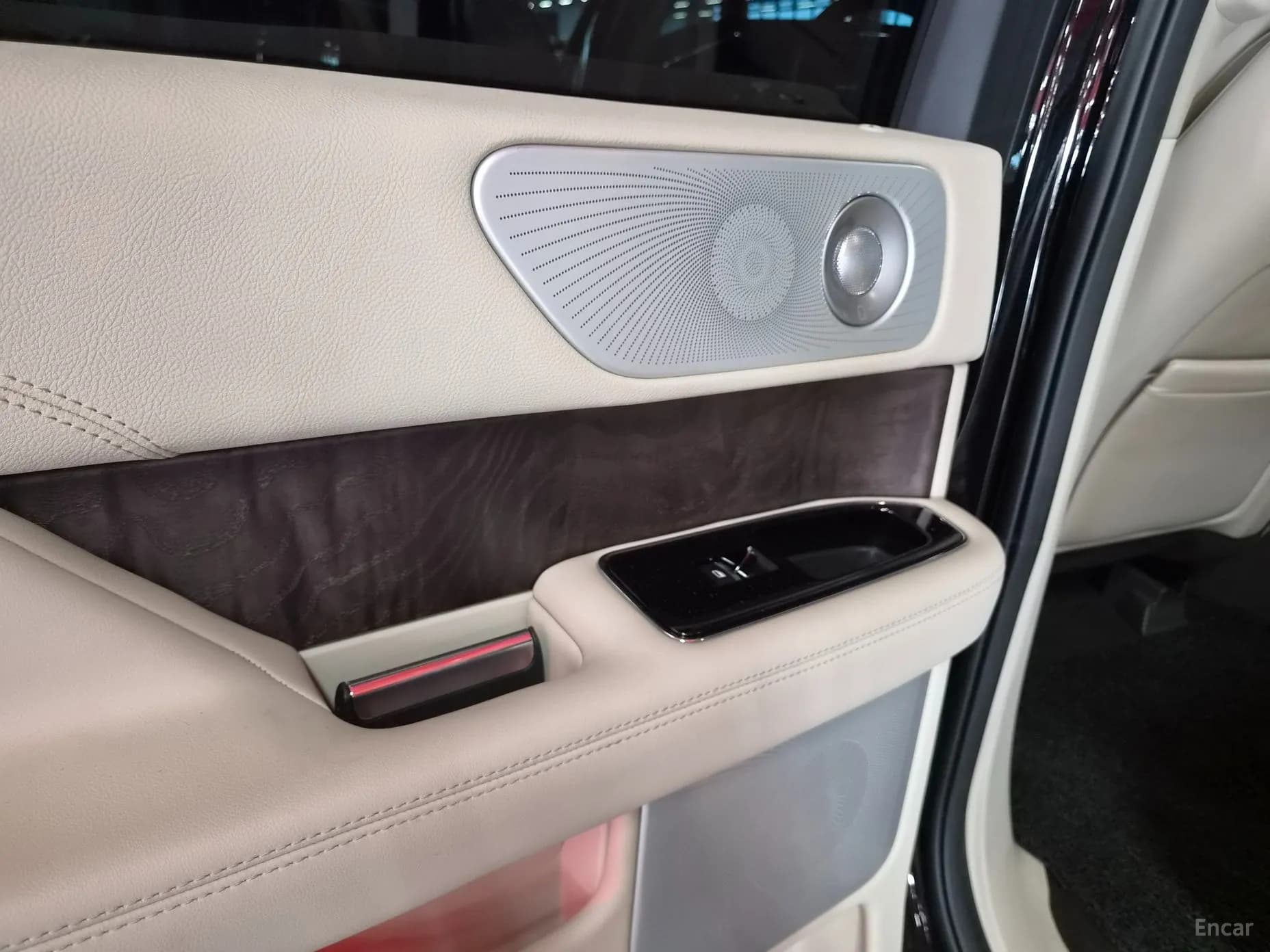 Navigator 4th generation