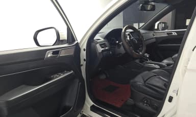 Rexton Sports Khan