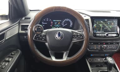 Rexton Sports Khan