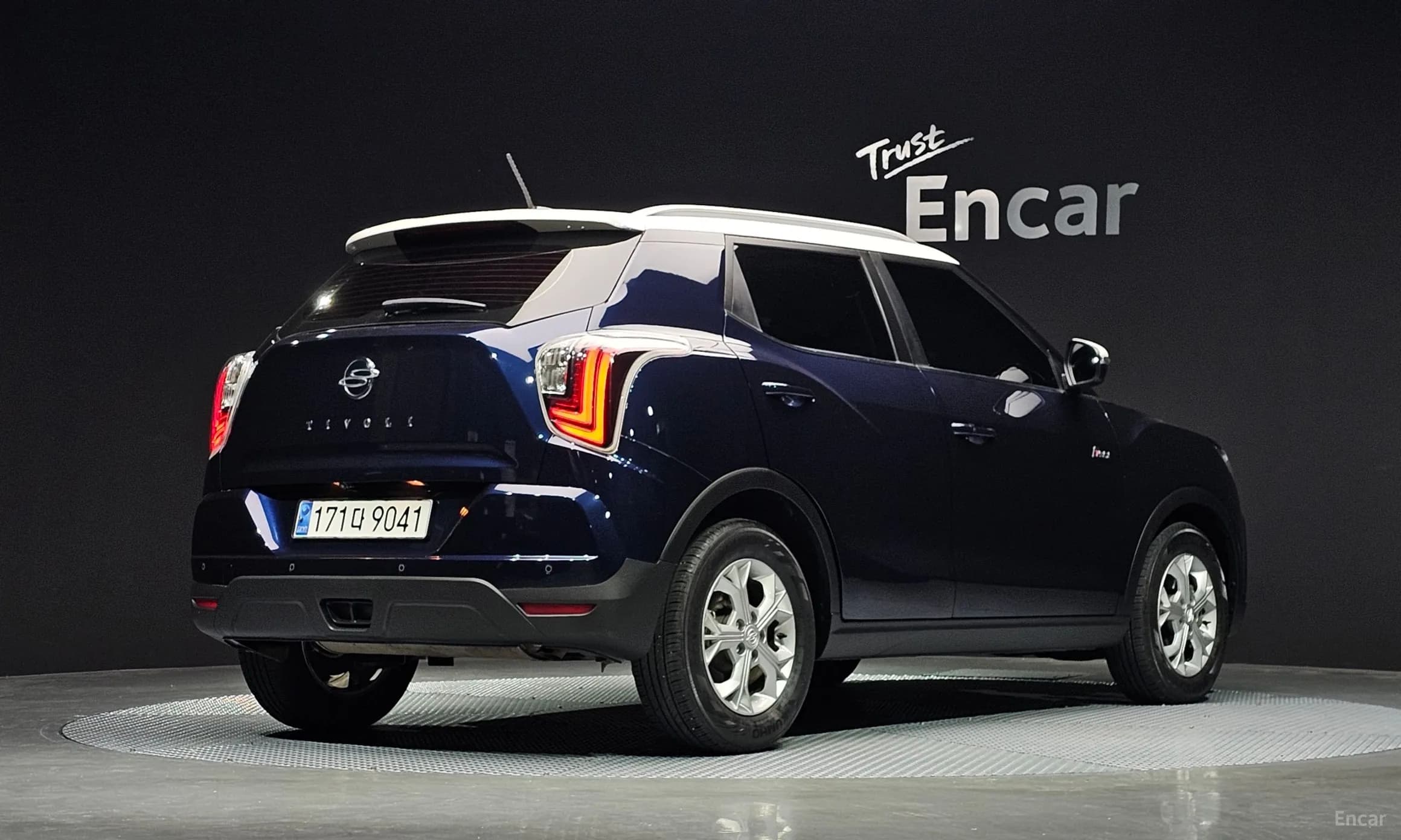 Berry New Tivoli