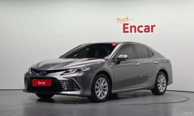 Camry (XV70)