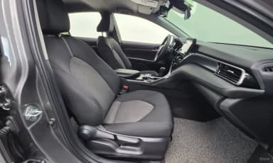 Camry (XV70)