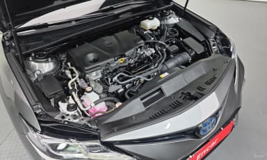 Camry (XV70)