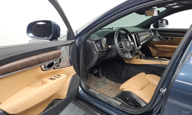 V90 Cross Country