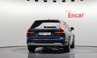 V90 Cross Country