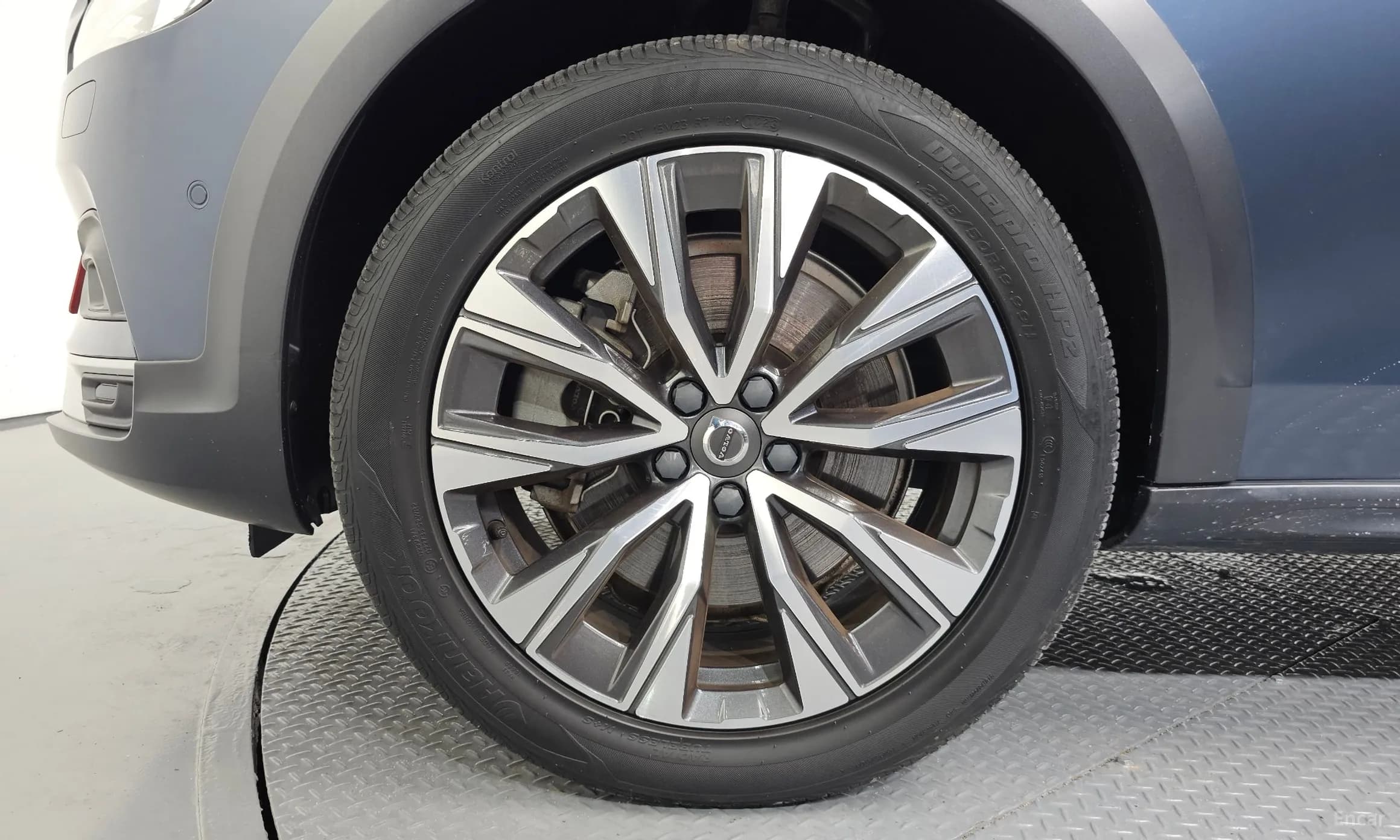 V90 Cross Country