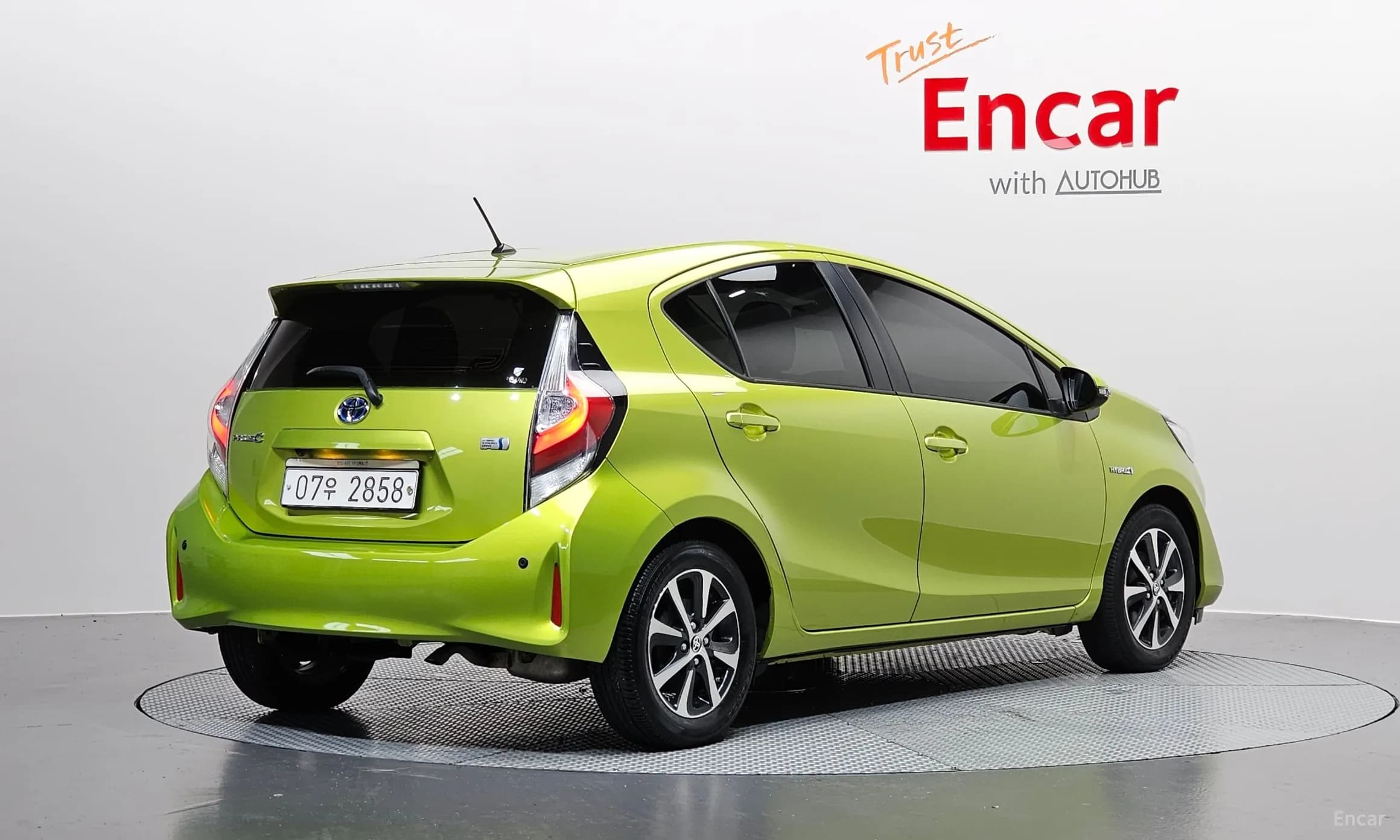 Prius C