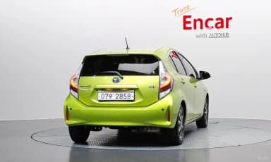 Prius C