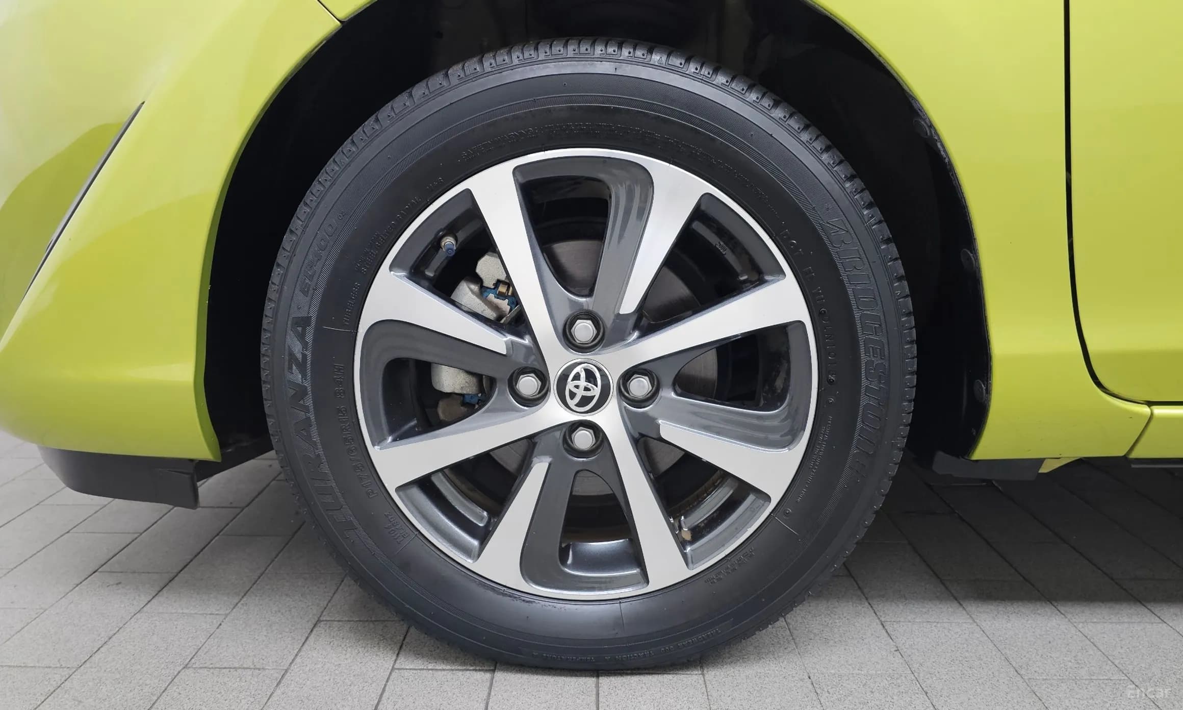 Prius C