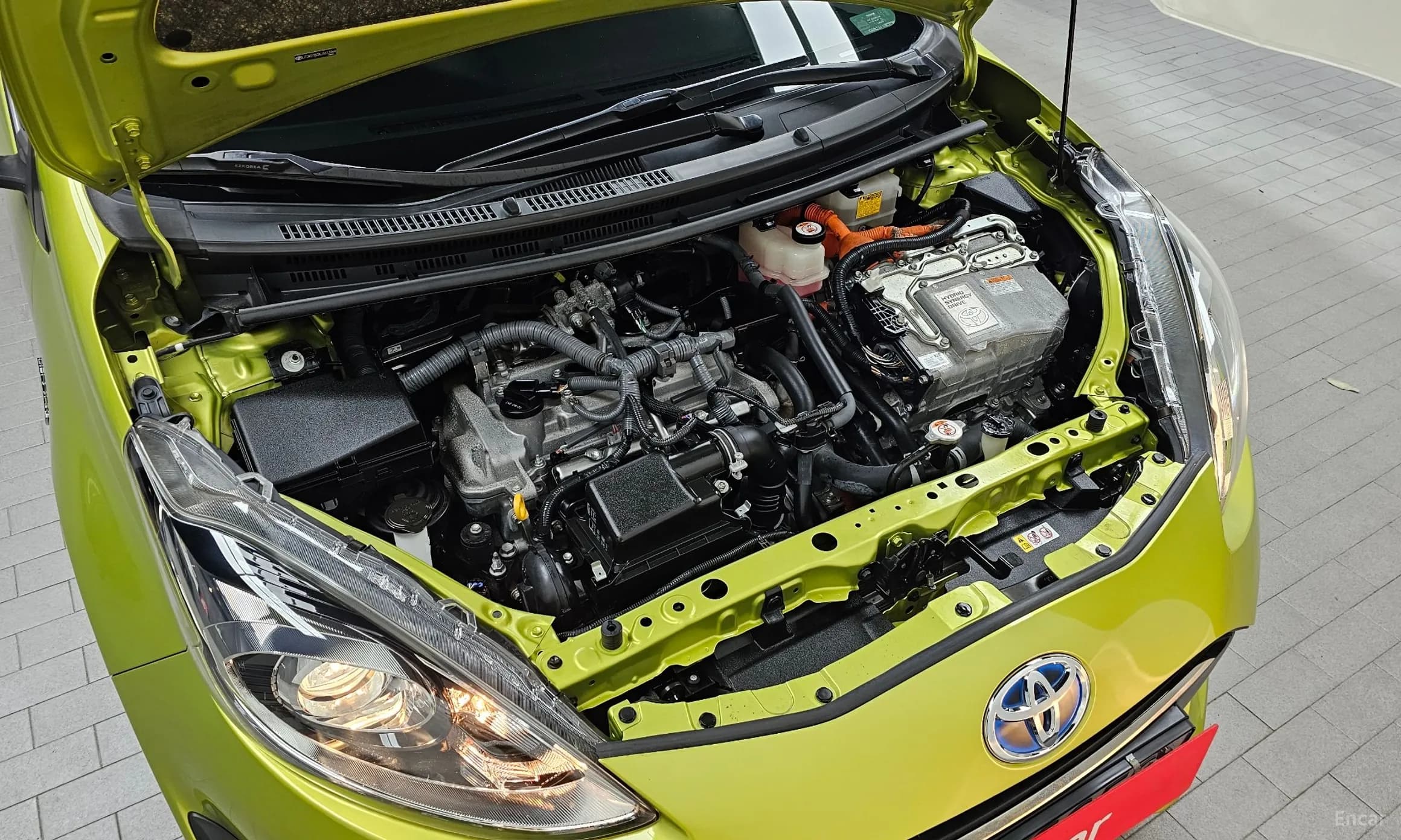 Prius C