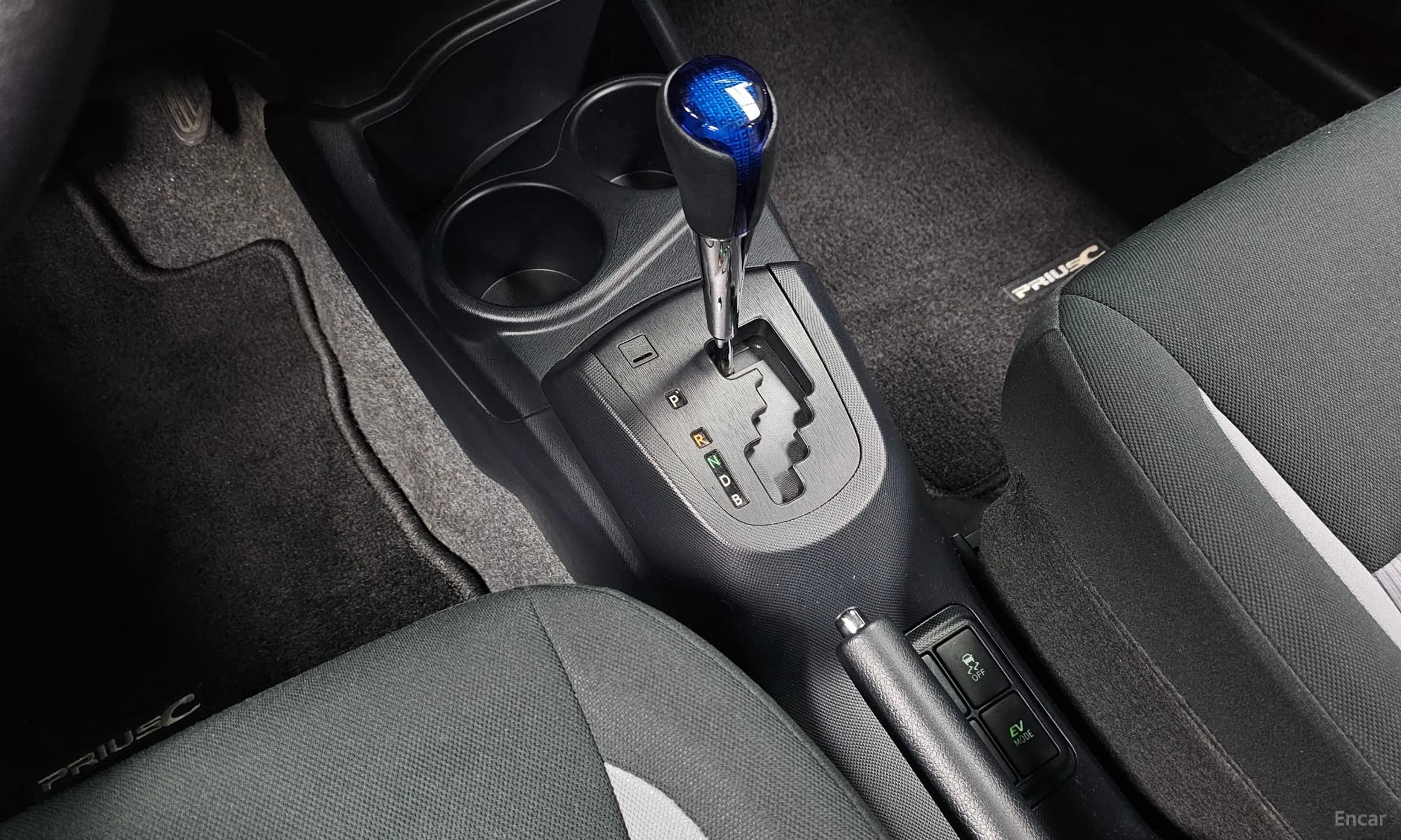 Prius C