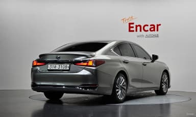 ES300h 7th Generation
