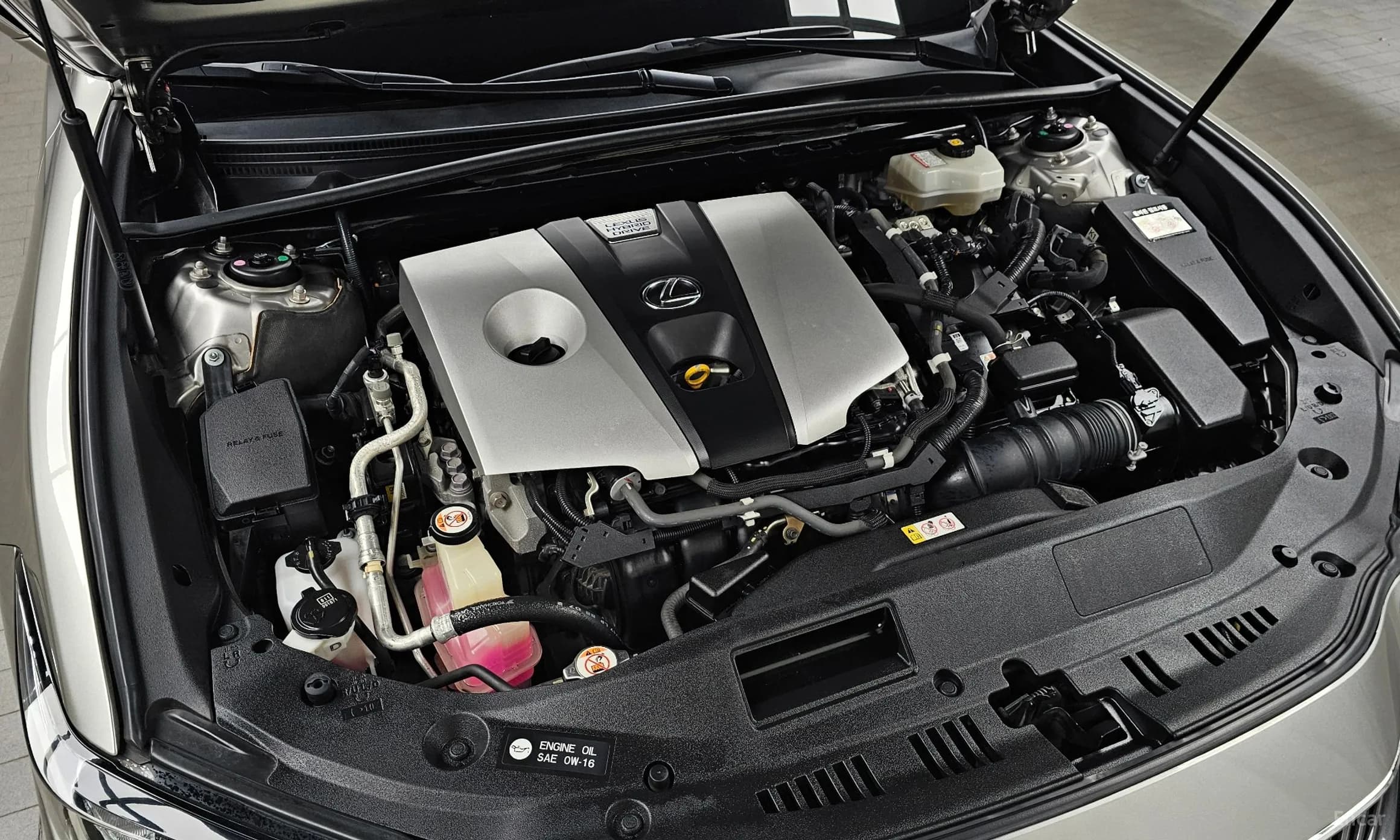 ES300h 7th Generation