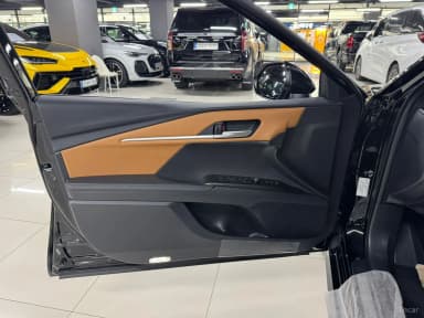 Camry (XV80)
