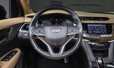 XT6