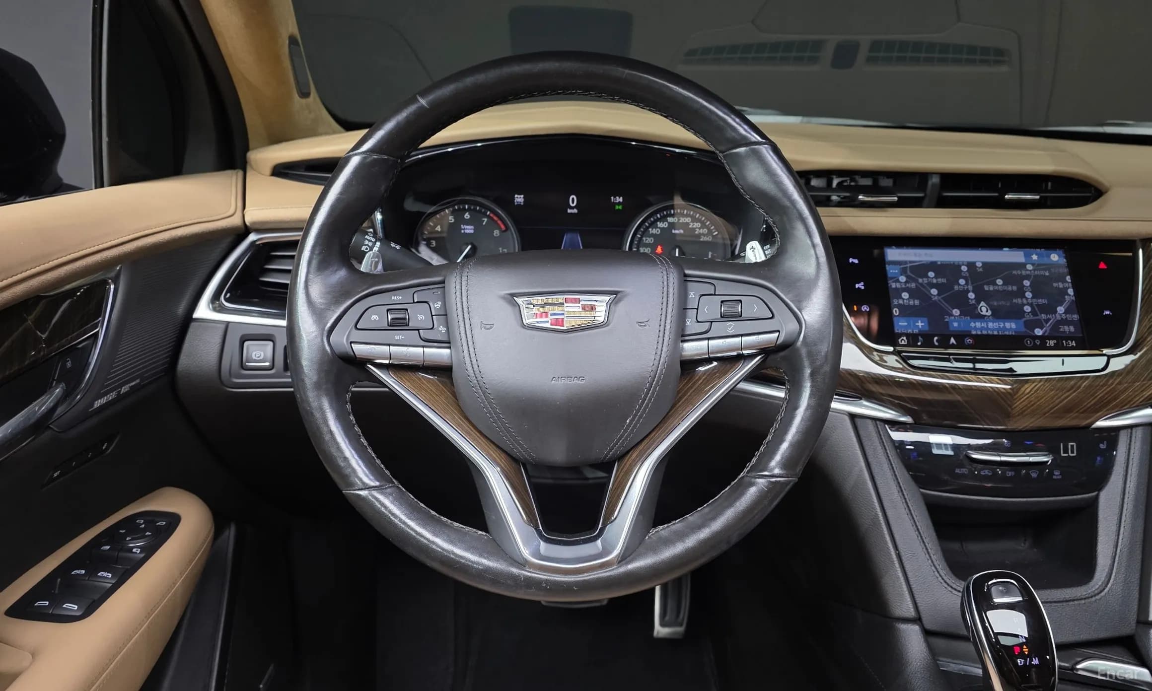 XT6