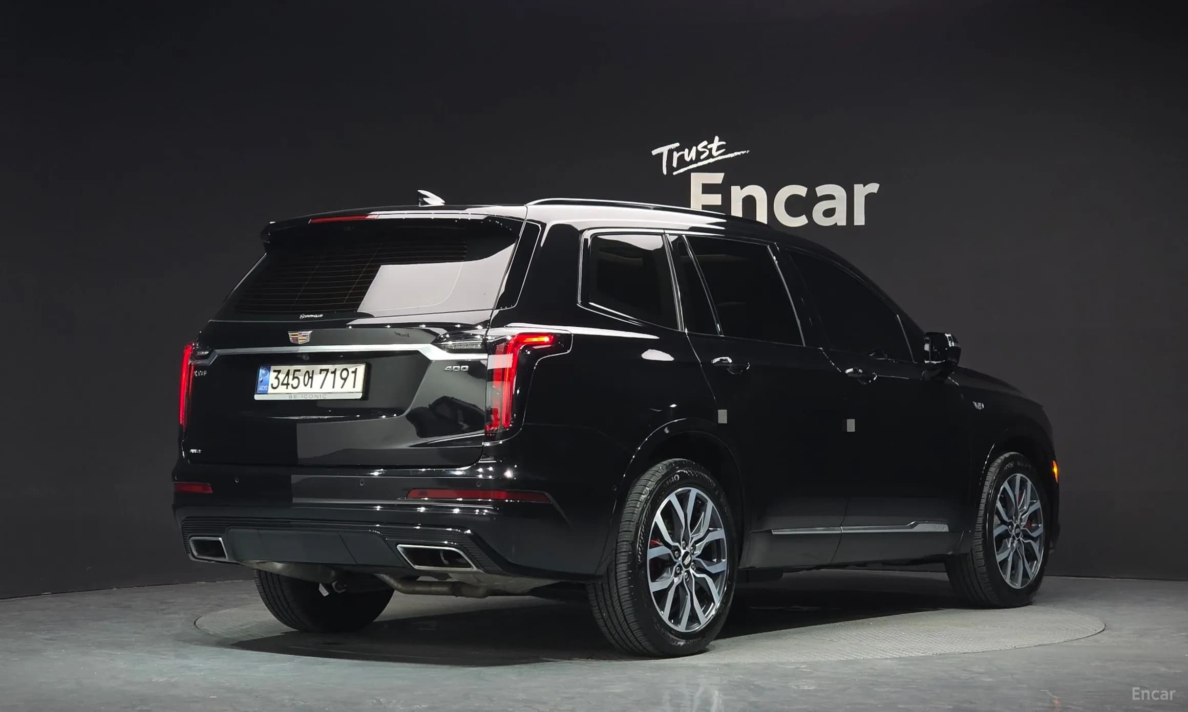 XT6