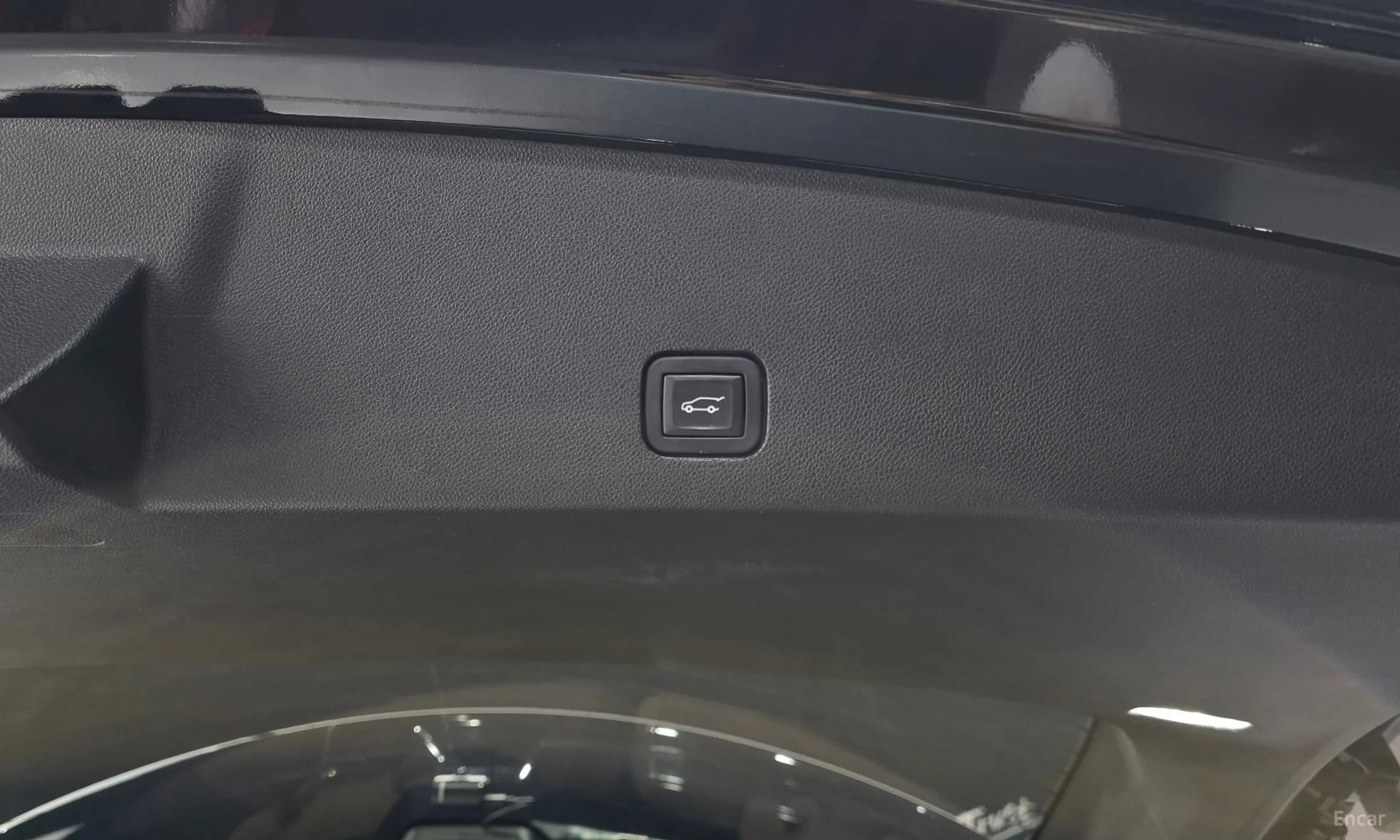 XT6