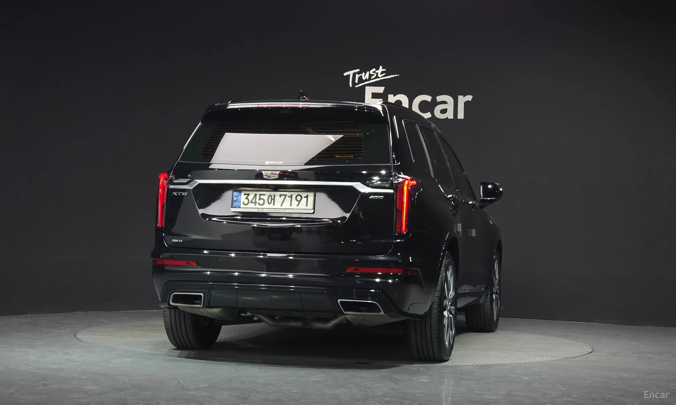 XT6