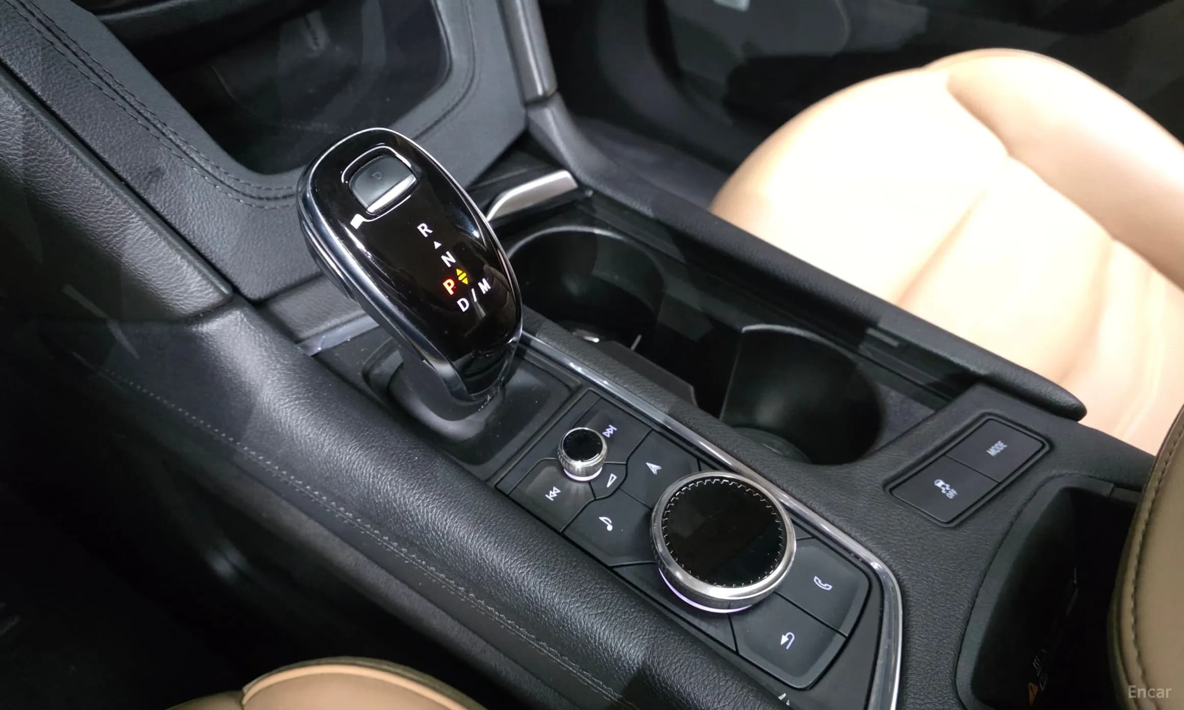 XT6