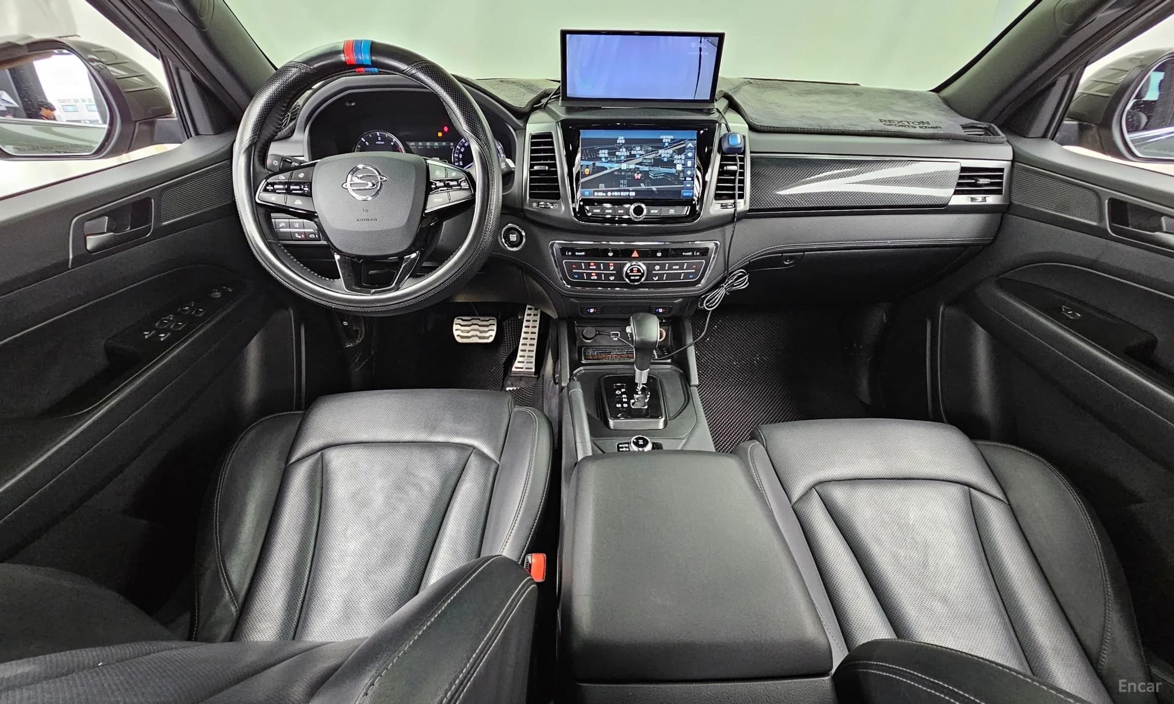 Rexton Sports Khan