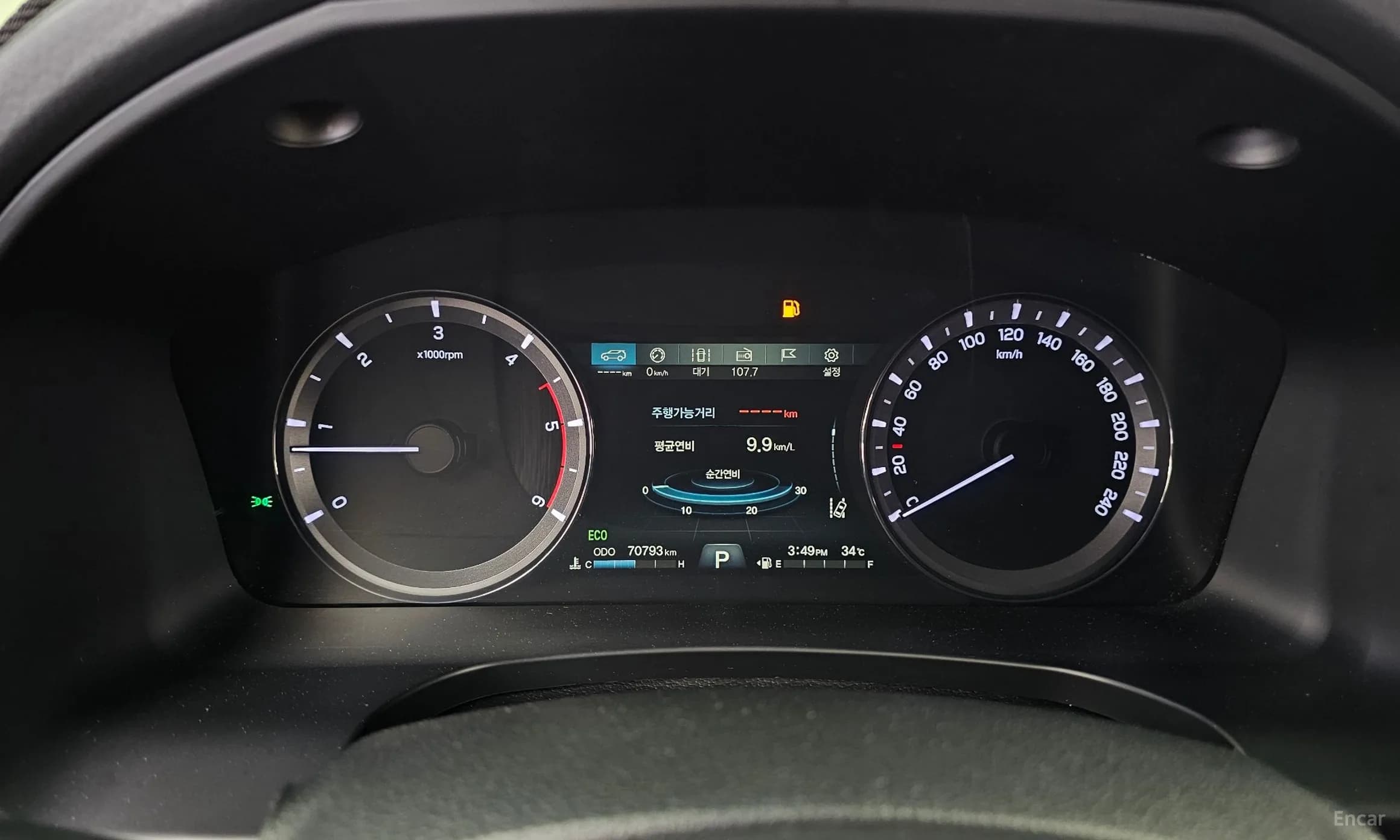 Rexton Sports Khan