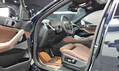 X6 (G06)