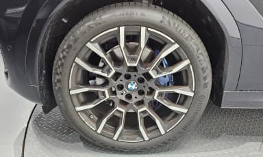 X6 (G06)