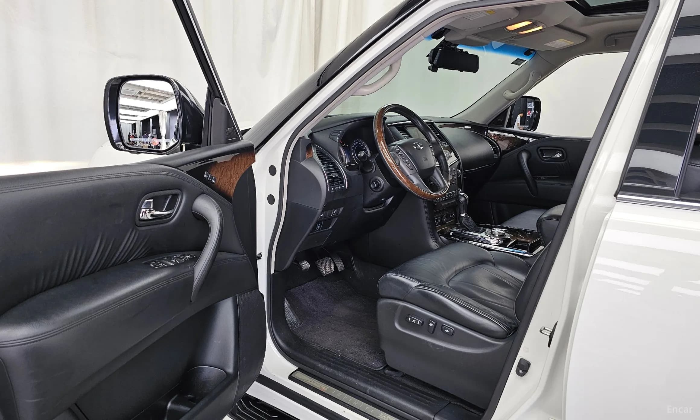 QX80
