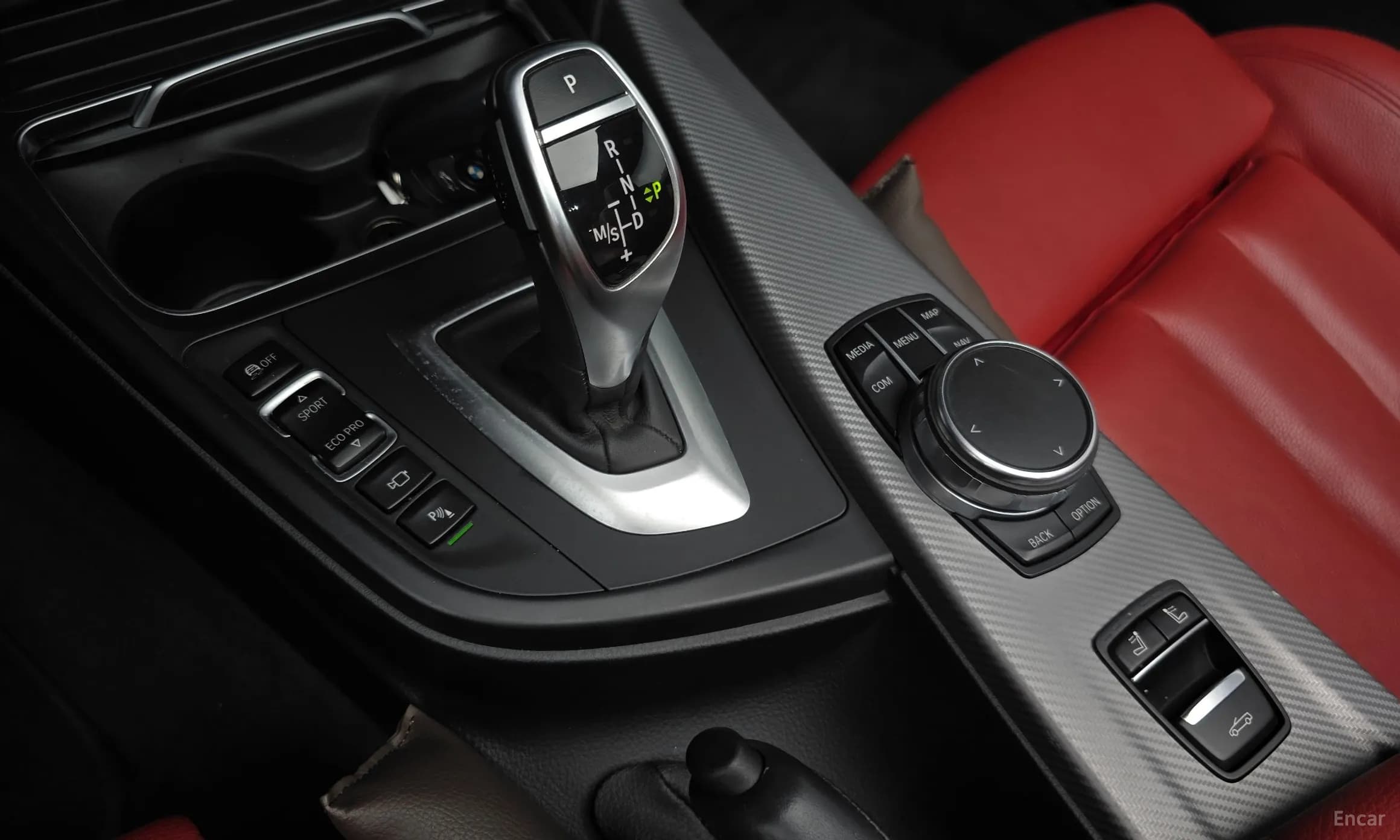 Series 4 (F32)