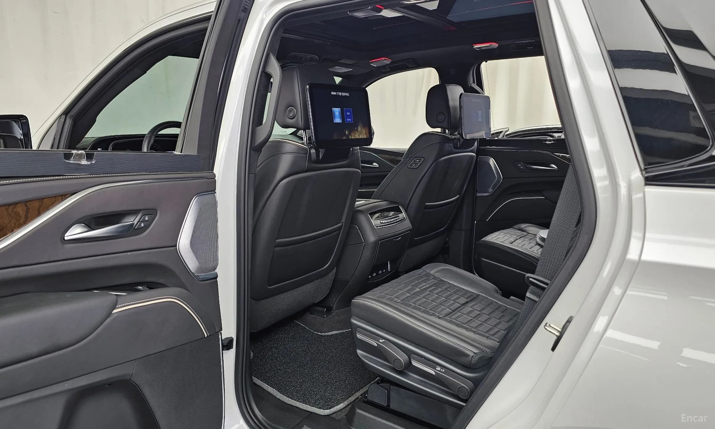 Escalade 5th Generation