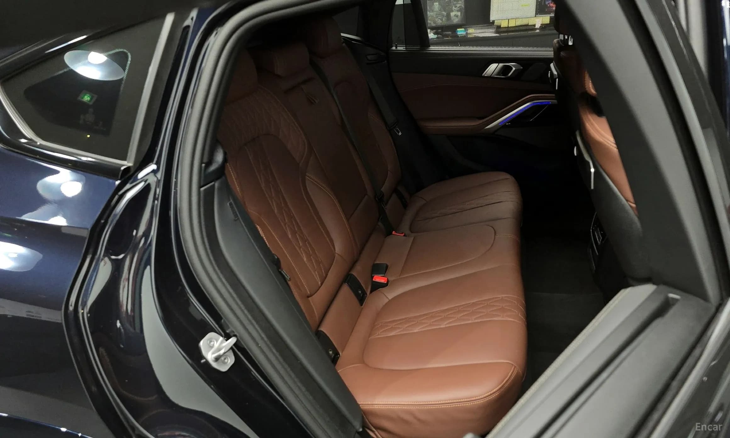 X6 (G06)