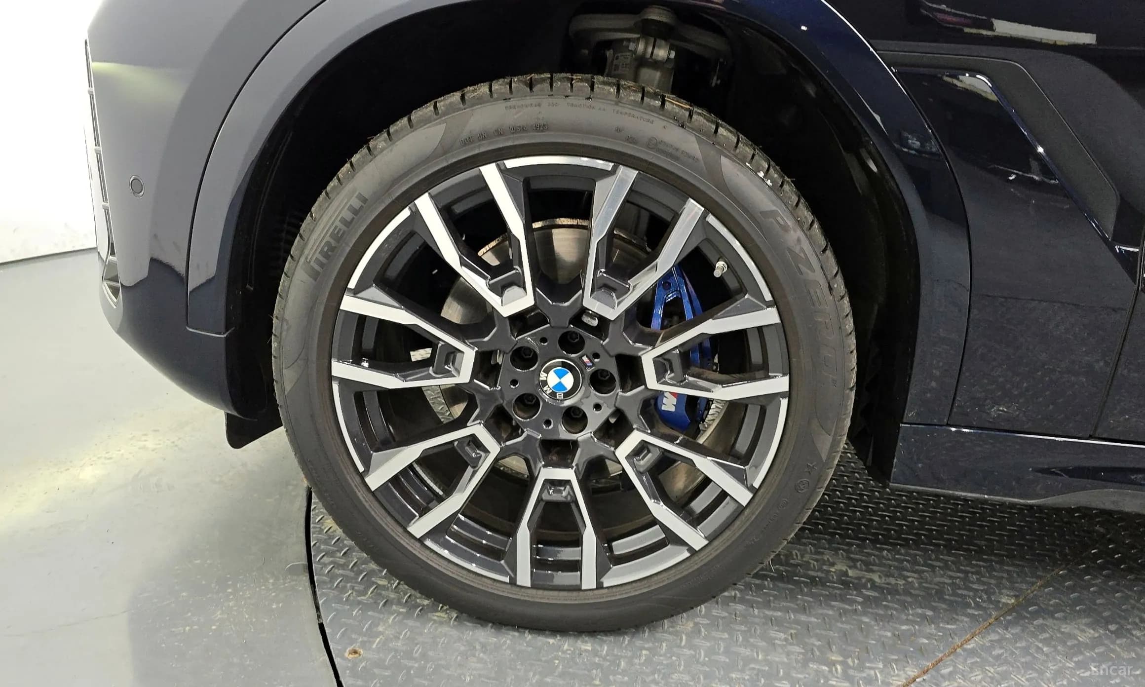 X6 (G06)