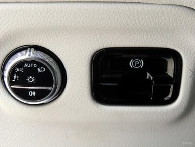 EQE SUV X294