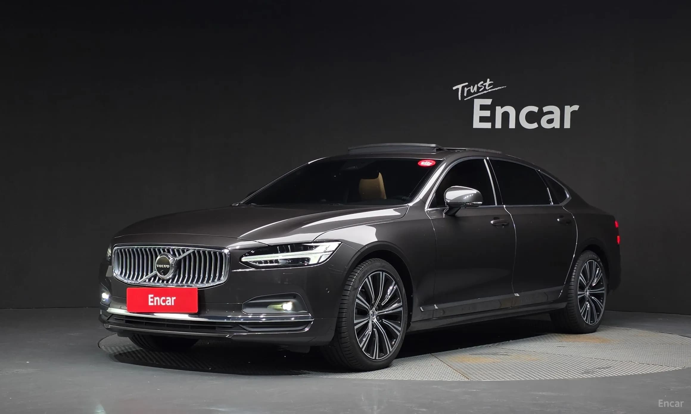 S90