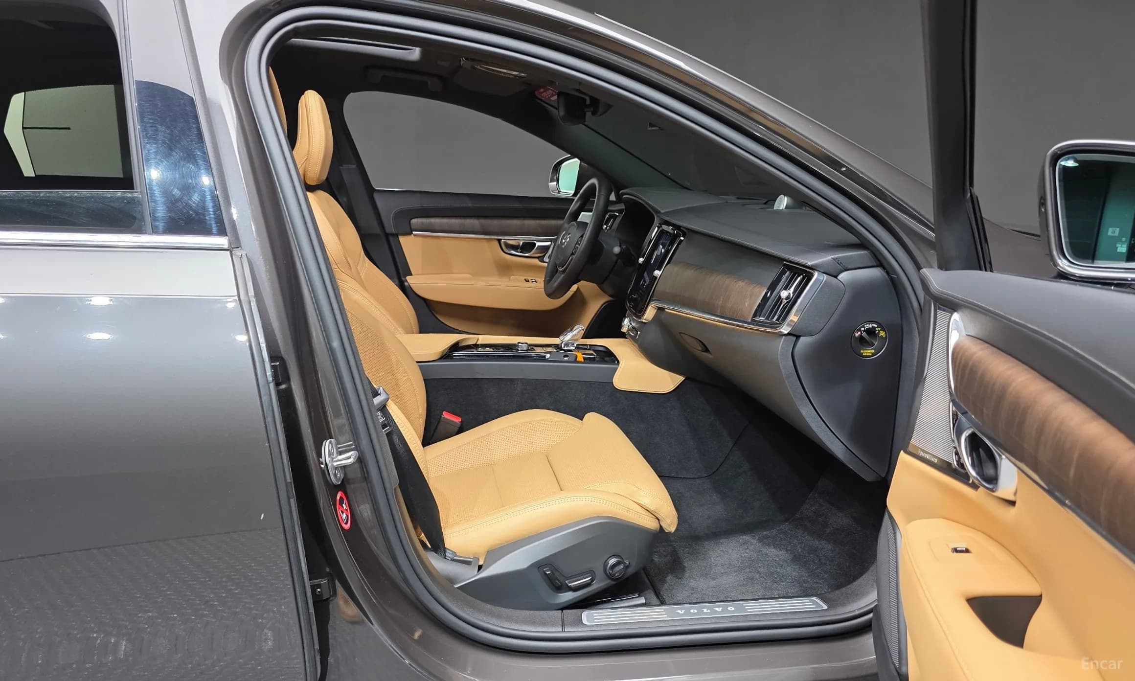 S90