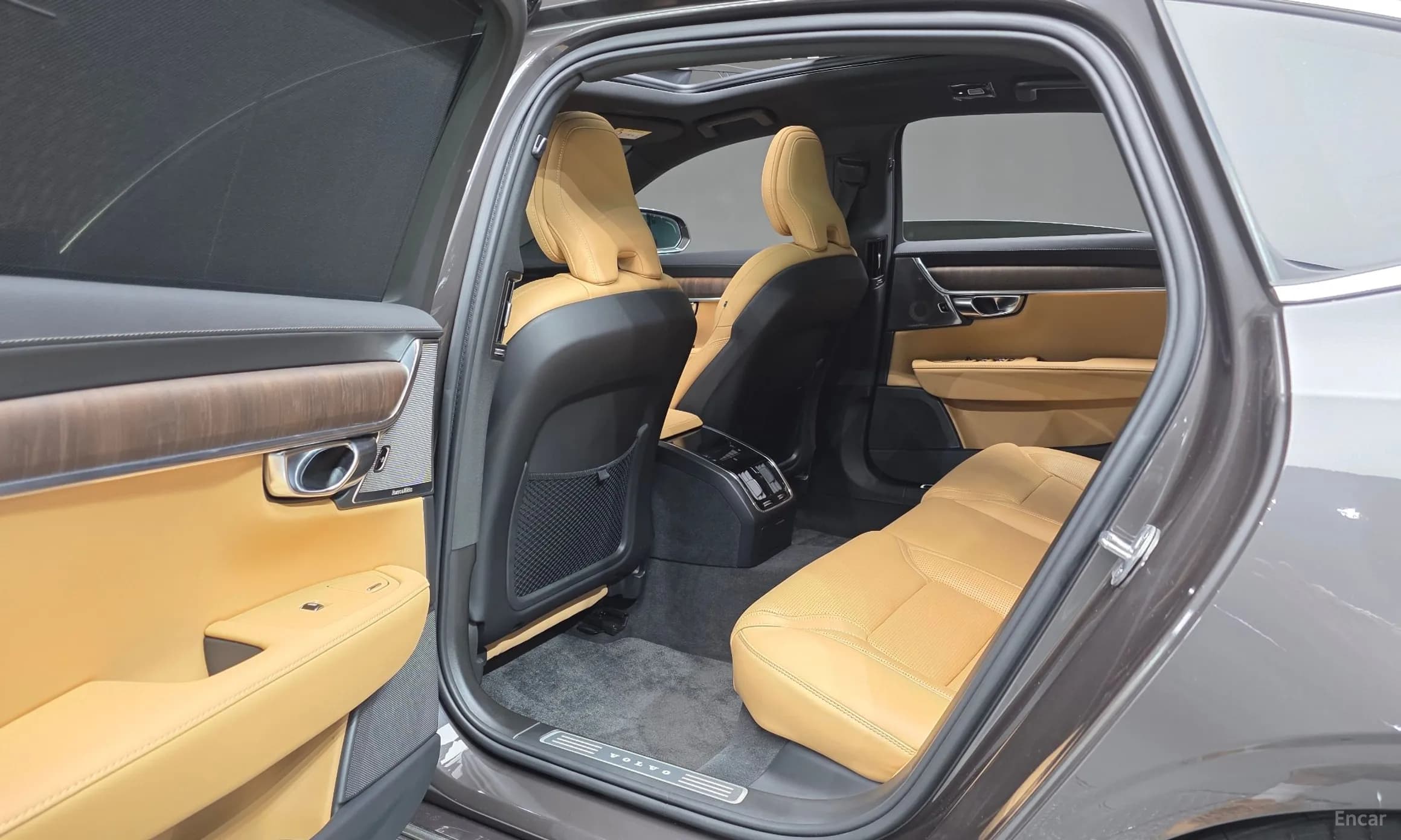 S90