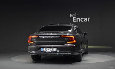 S90
