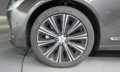 S90