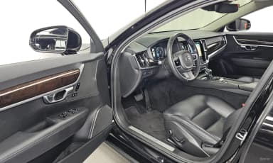 S90