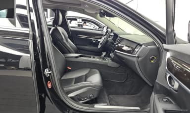 S90