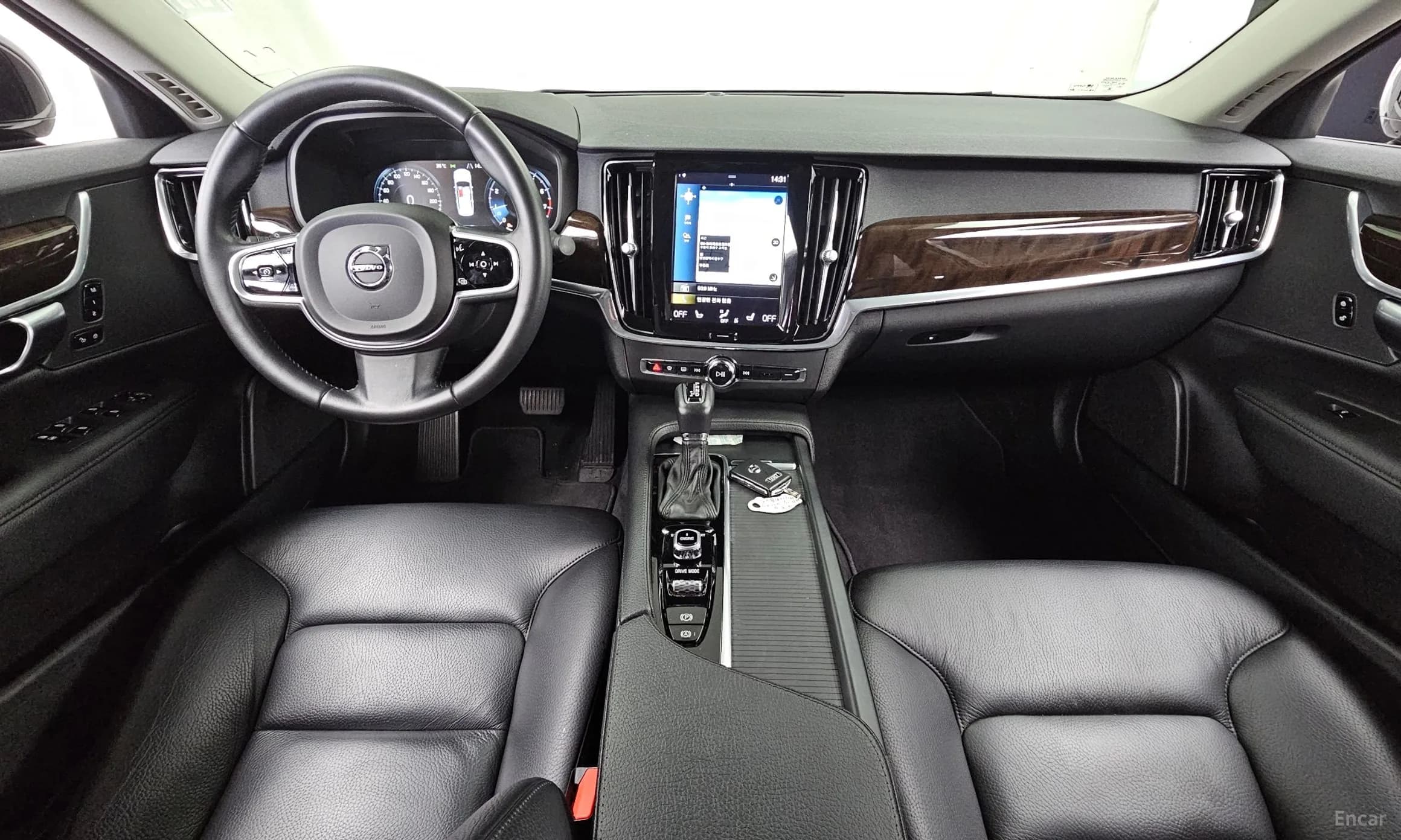 S90