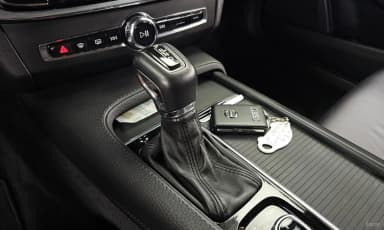 S90