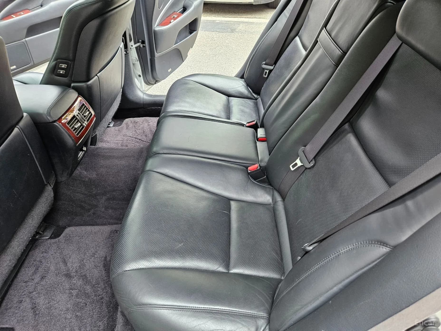 LS460