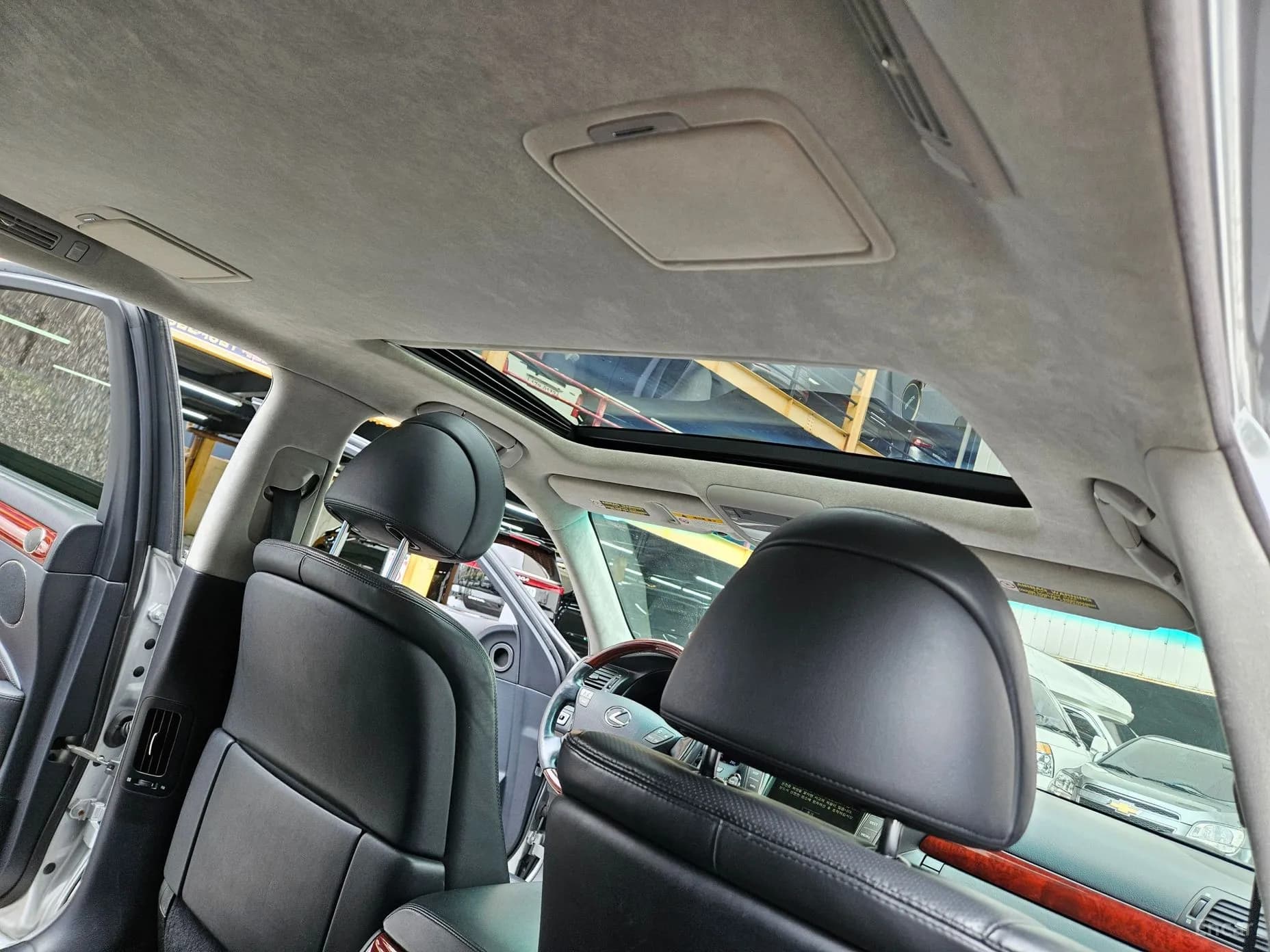 LS460