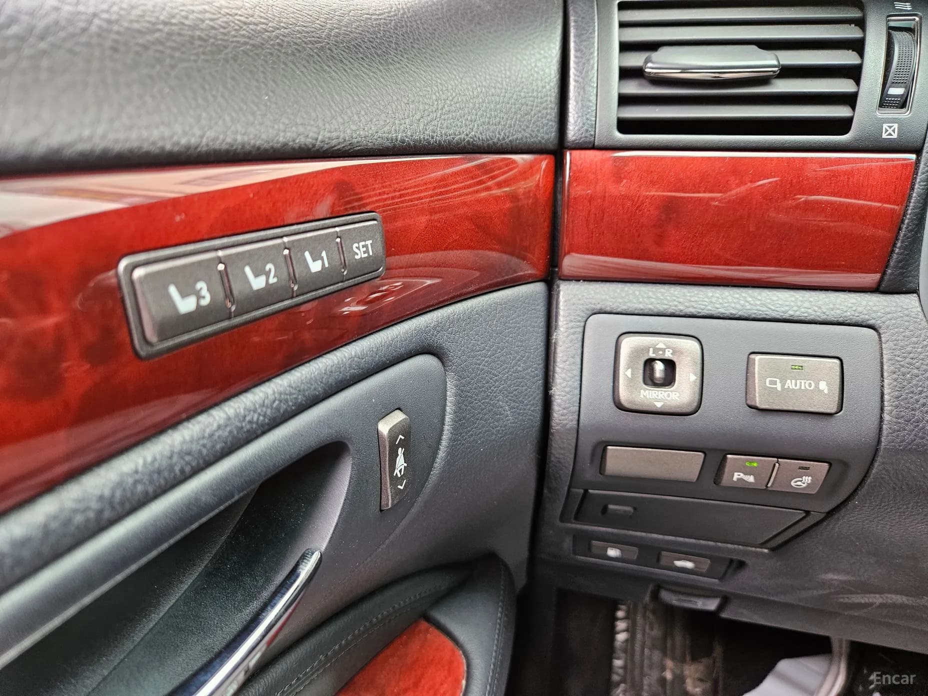 LS460