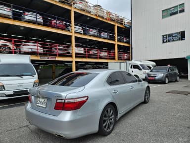 LS460