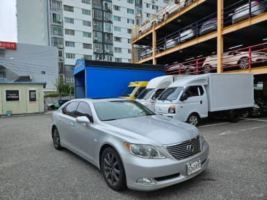 LS460