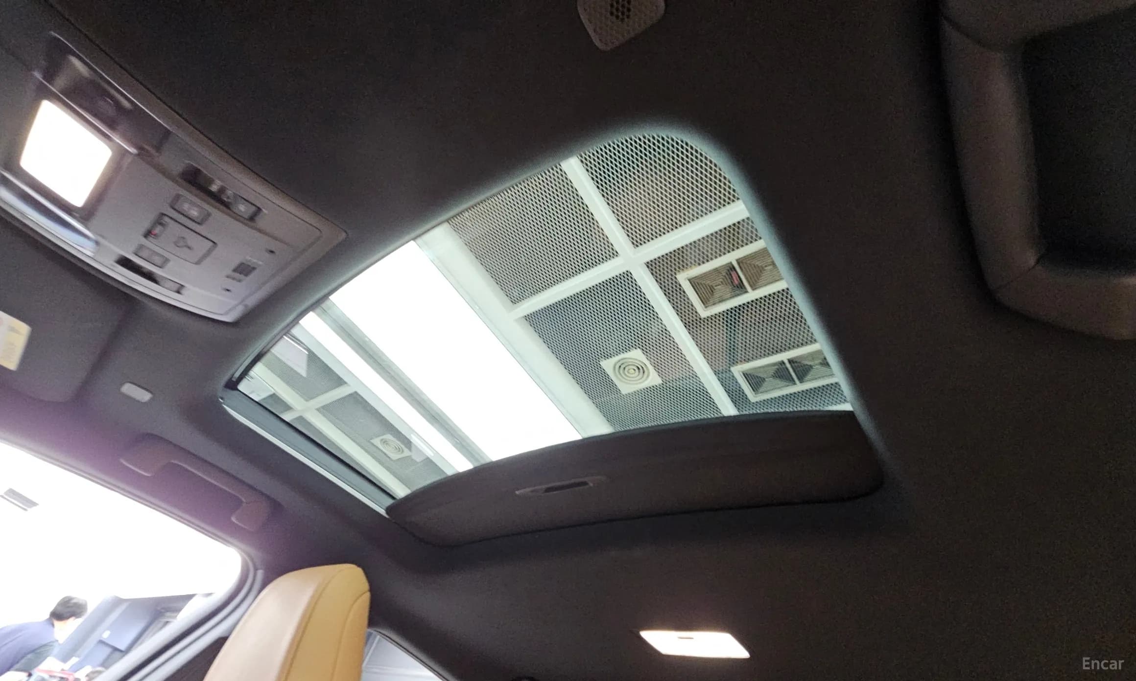 UX250h