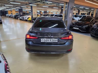 ES300h 7th Generation